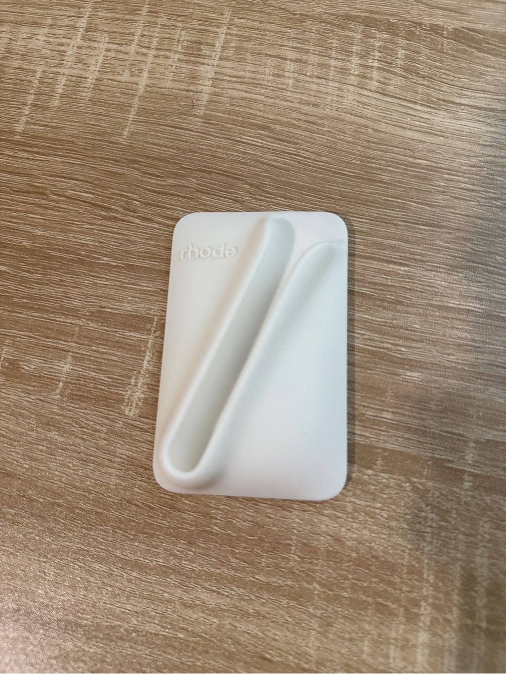 Viral RHODE Limited Edition White Silicone Magsafe Snap On Lip Cas